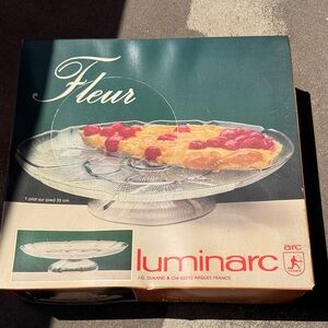 Fleur du Mal Glass Cake Stand